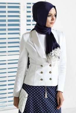  Model  Busana Hijab Kerja  Untuk ke Kantor 2021 jendelahijab